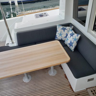 L40 Overhead Cockpit